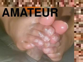 Amateur ebony gives footjob while on phone with he’s gf “amazing cumshot