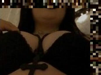 payudara-besar, amatir, jenis-pornografi-milf, ibu, bdsm-seks-kasar-dan-agresif, fetish-benda-yang-dapat-meningkatkan-gairah-sex, seorang-diri, bondage-seks-dengan-mengikat-tubuh, orang-biadab, tato