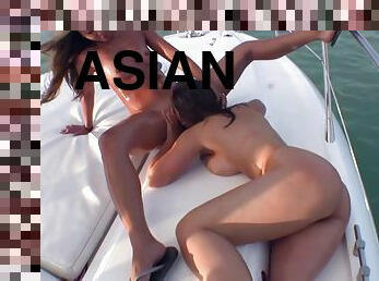 asia, mastubasi, di-tempat-terbuka, lesbian-lesbian, gambarvideo-porno-secara-eksplisit-dan-intens, dicukur, kapal-pesiar