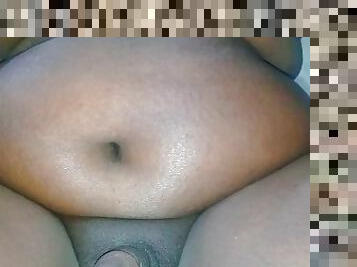 grosse, masturbation, amateur, ejaculation-sur-le-corps, ébène, énorme-bite, branlette, black, belle-femme-ronde, joufflue