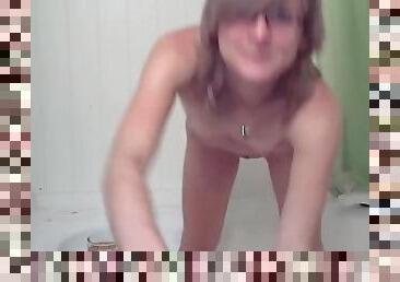 INXESSE RADICAL LHY PEE TIME WITH DEBBIE- PISS CLIP AMATEUR DEBUT
