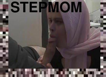 My Big Ass Stepmom Caught Me Jerking Off While Watching Her