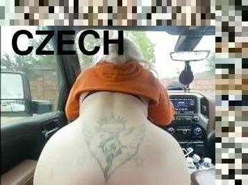 na-verejnosti, striekanie-squirt, amatérske, fajka, milfka, pornohviezda, auto, blondýna, jebanie, fetišistické