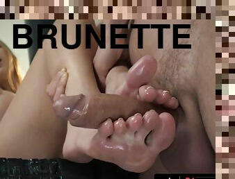 gros-nichons, anal, compilation, pieds, ejaculation, blonde, fétiche, branlette-avec-les-pieds, brunette