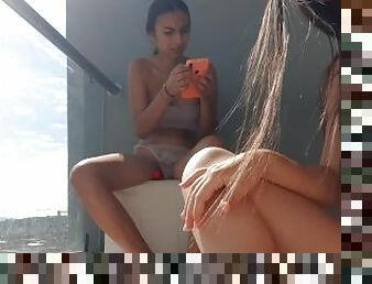 masturbation, orgasme, public, amateur, lesbienne, jouet, latina, jeune-18, petite, brunette