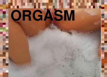 baignade, masturbation, vieux, orgasme, chatte-pussy, amateur, maison, latina, doigtage, fille