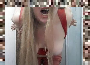 bañando, tetas-grandes, fiesta, colegiala-schoolgirl, amateur, regordeta, regordeta-chubby, universidad, rubia, tetas