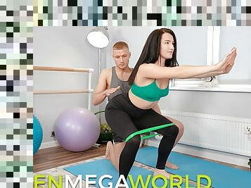 TeenMegaWorld - TeenSexMania - Orgasm at the workout