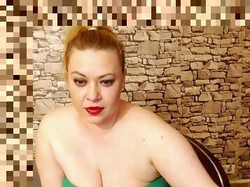 Sexy voluptuous slut webcam masturbation