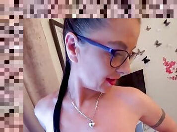 Yorkshire nerd banging and facial