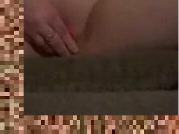 clito, grosse, masturbation, orgasme, amateur, milf, jouet, belle-femme-ronde, ejaculation, gode