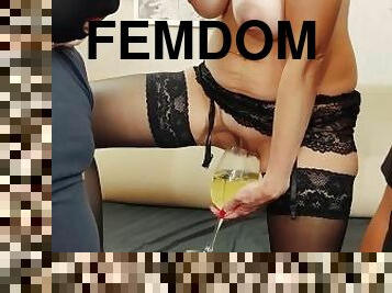 kencing, vagina-pussy, isteri, amatir, jenis-pornografi-milf, budak, bertiga, toilet, fetish-benda-yang-dapat-meningkatkan-gairah-sex, wanita-simpanan