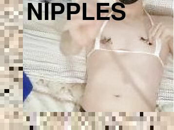 Teasing my nipples ans hittite my balls until i cum in chastity