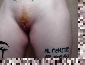 poilue, chatte-pussy, amateur, rousse, naturel, webcam, fétiche, solo, fumer, tatouage