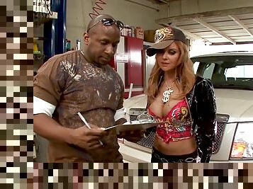 Black mechanic fucks busty whore and soaks her pussy in sperm