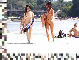 nudisti, u-javnosti, amaterski, tinejdžeri, plaža, prekrasne, tanki