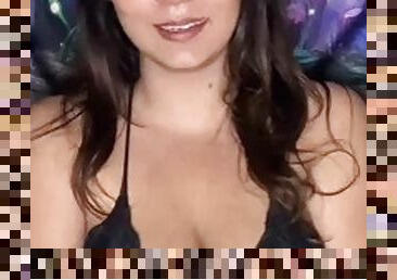 Flashing pussy on TikTok live