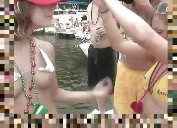 Dancing and lesbian fingering on bikini boat party