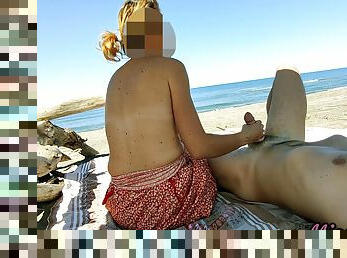 masturbation, nudiste, en-plein-air, public, amateur, ejaculation-sur-le-corps, énorme-bite, milf, branlette, plage