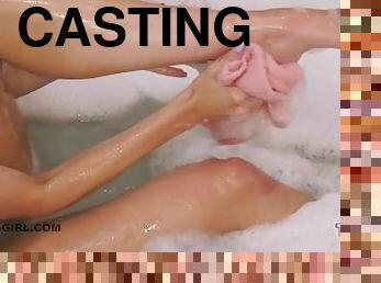 bagno, masturbarsi, amatoriali, lesbiche, mammine-mature, giovanissime, massaggi, provini, pov, bionde