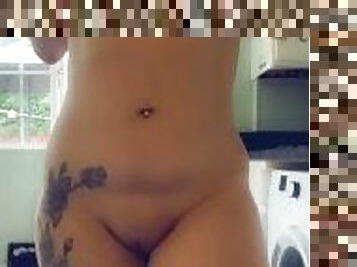 Sexy slut shows off curves