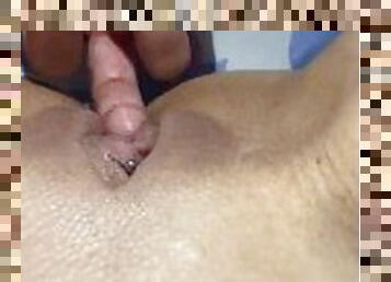 clitoris, masturbare-masturbation, pasarica, amatori, lesbiana, latina, masaj, cu-degetelul, iubita, pirsing