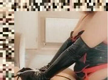 vibratori-fissabili-al-corpo, mogli, amatoriali, mariti, ragazzo-fidanzato, bisex, donne-dominanti, dominazione-femminile, ruvidi