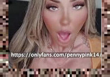 Onlyfans Model Accidentally Flashes Her Tits on Camera