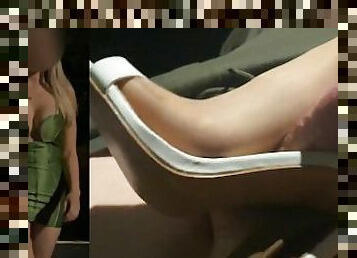 collants, femme, couple, voiture, pieds, ejaculation, pute, fétiche, branlette-avec-les-pieds, en-nylon