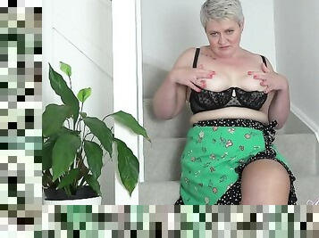 AuntJudys .. 47yo Short-Haired British BBW Candy (UpSkirt & Stockings)