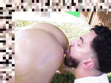 Velike sise, Pas, Vani, Veliki kurac, Mame koje bih jebao, Porno zvijezde, Bazen, Jahanje, Bikini, Bašta