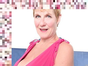 Gros nichons, Masturbation, Mature, Fellation, Point de vue, Tante, Blonde, Britannique, Gros seins, Cougar